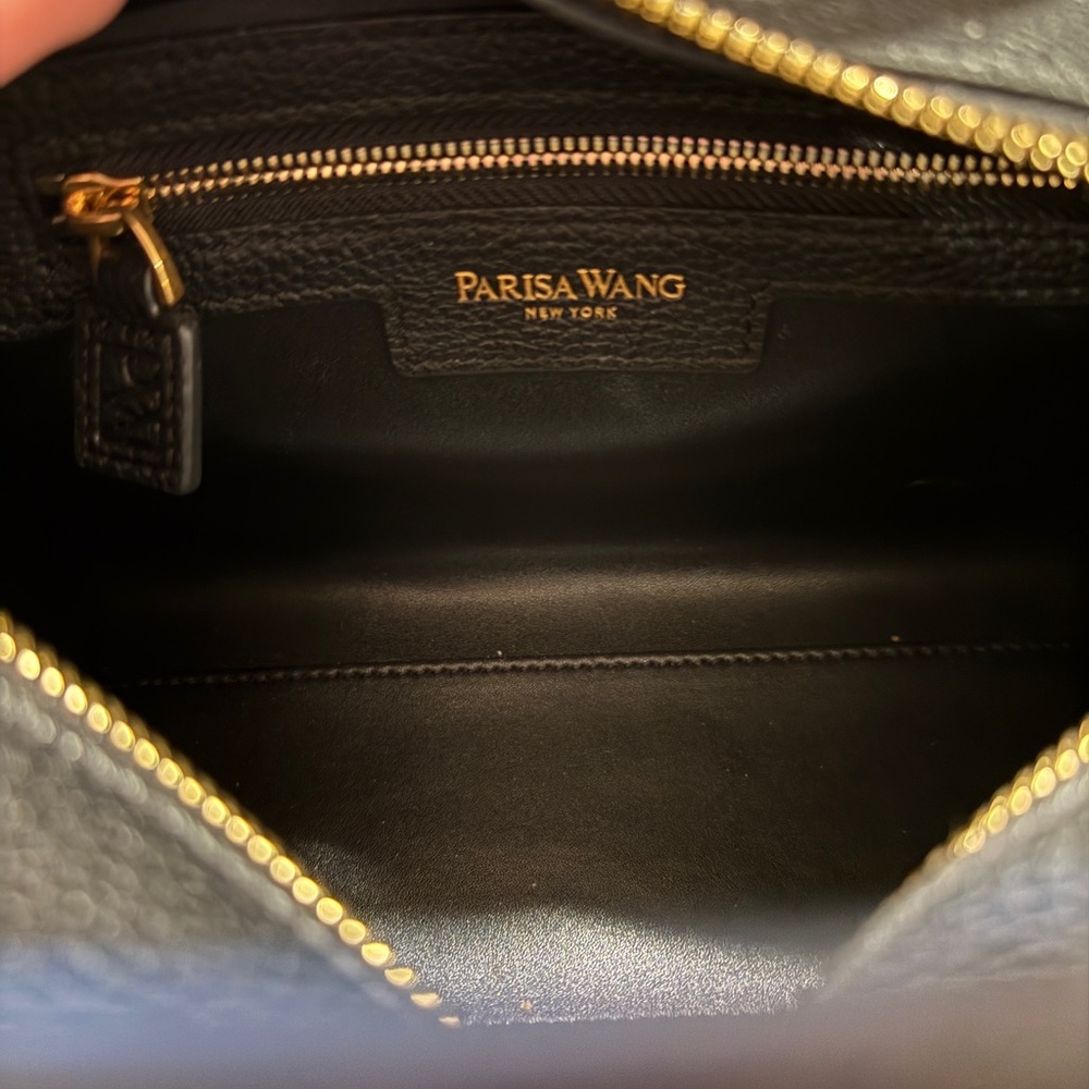 Classic Black Leather Satchel Handbag with Gold Hardware - Picture 4 of 4